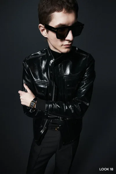 Look 18